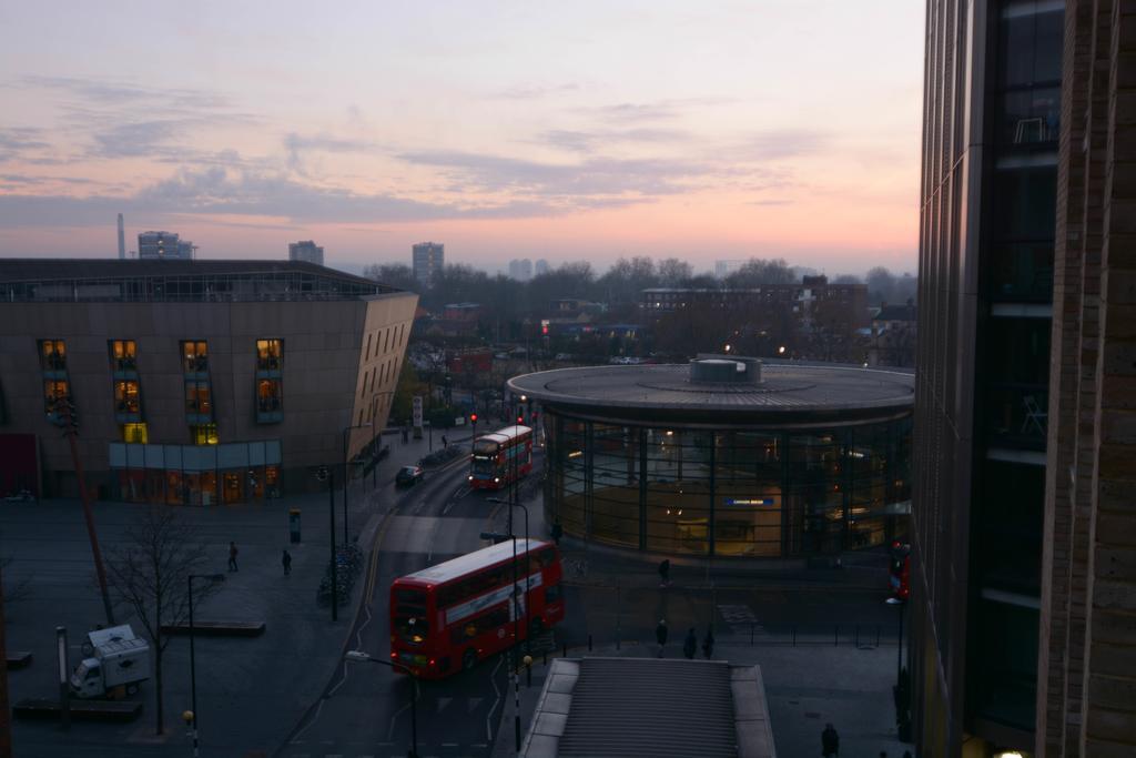 Pelican Wharf Apartments Londres Extérieur photo